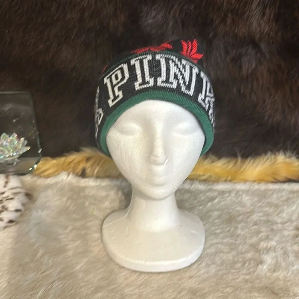 Victoria’s Secret pink beanie OS (3600)